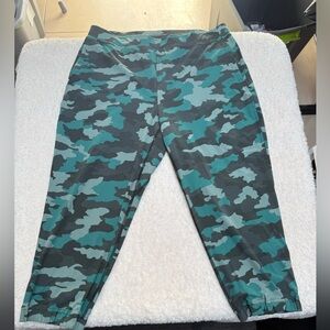 lululemon athletica Camouflage Track Pants - Green and Black